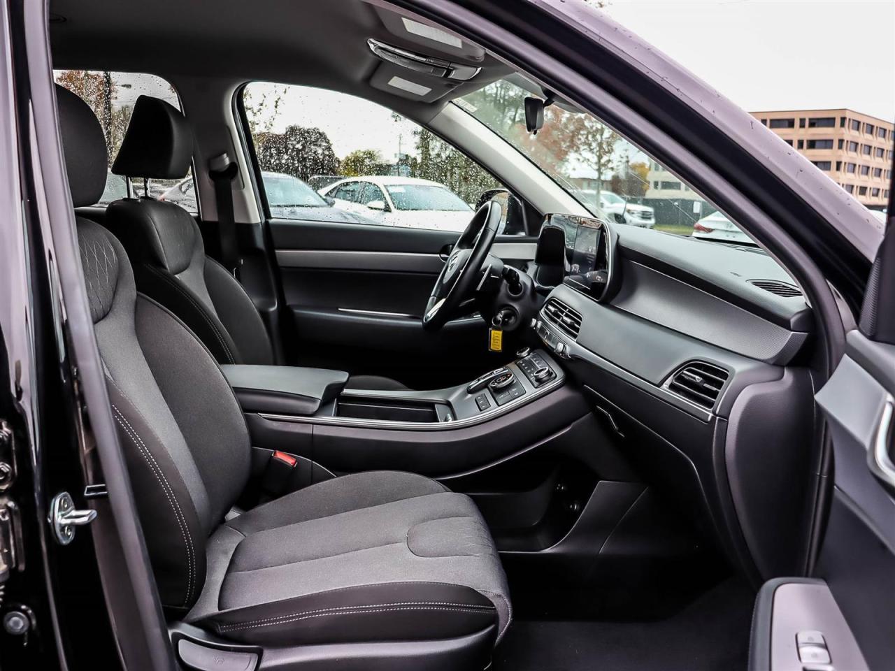 2022 Hyundai PALISADE Essential Photo