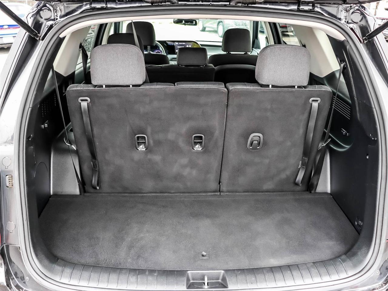 2022 Hyundai PALISADE Essential Photo