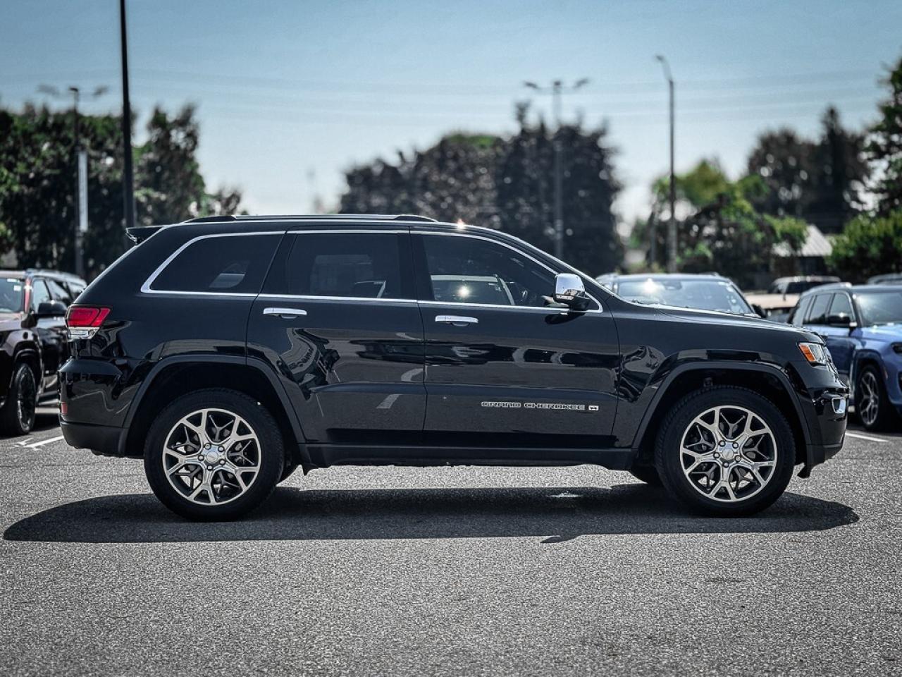 2022 Jeep Grand Cherokee WK Limited   CARPLAY   PANO SUNROOF   HEATED/VENTED L Photo3