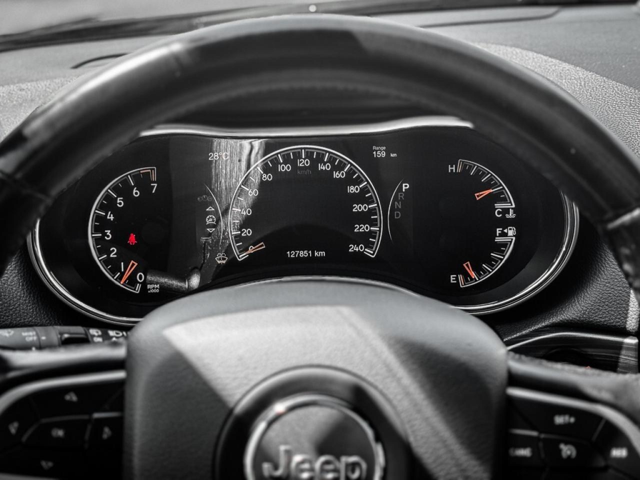 2022 Jeep Grand Cherokee WK Limited   CARPLAY   PANO SUNROOF   HEATED/VENTED L Photo