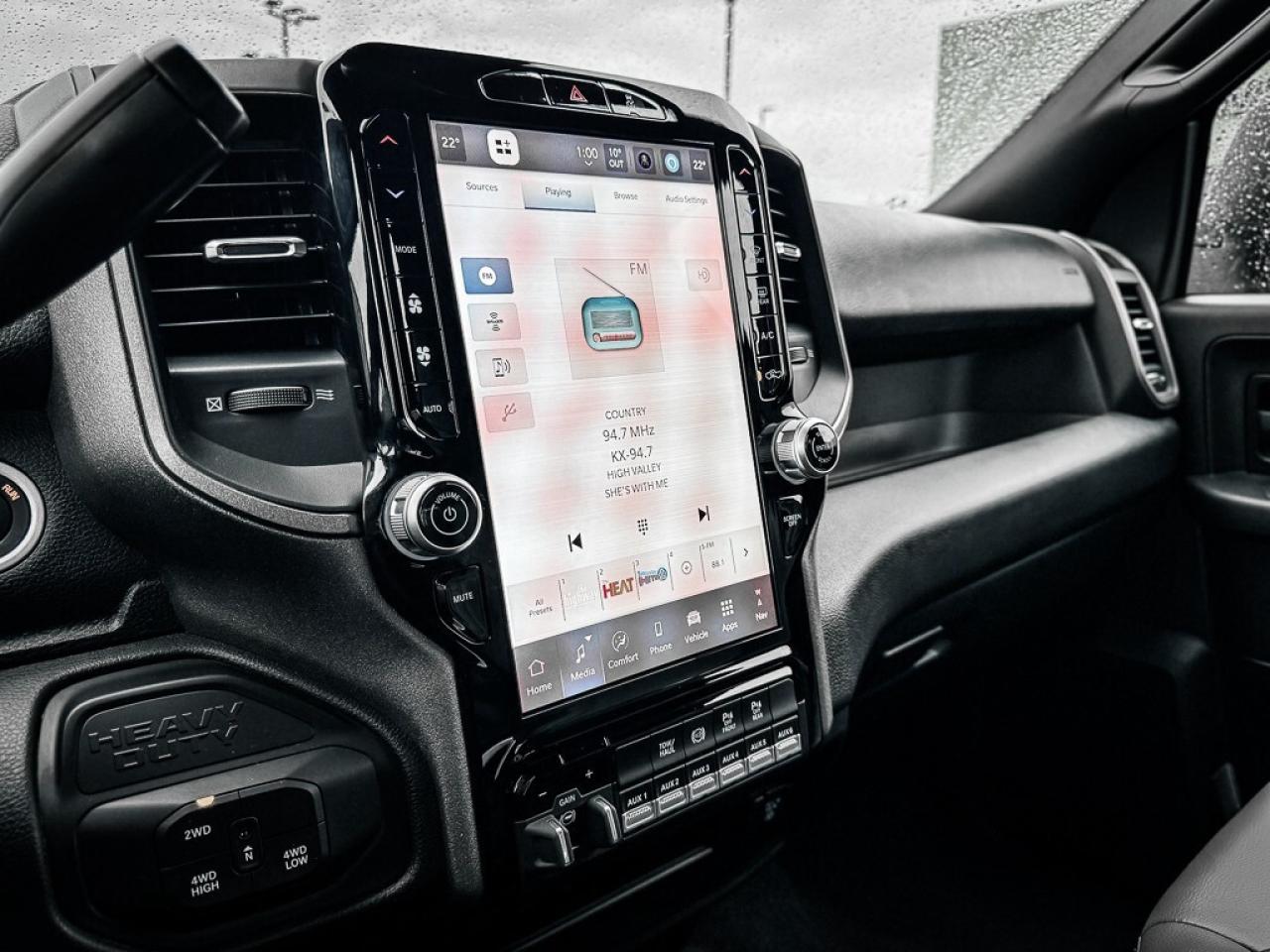 2025 RAM 2500 Tradesman   CREW   CUMMINS   5TH WHEEL PREP   LEVE Photo