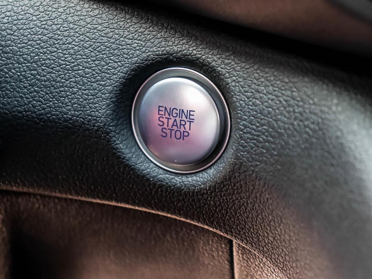 2023 Hyundai Santa Fe Preferred Photo