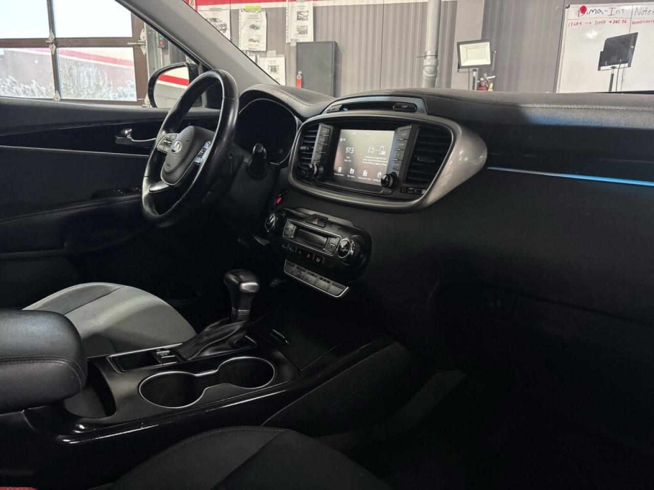2019 Kia Sorento Superb All Season 7 seater AWD  V6   Heated Seats Photo