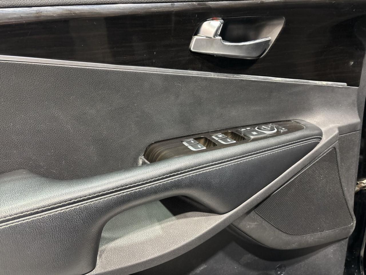 2019 Kia Sorento Superb All Season 7 seater AWD  V6   Heated Seats Photo