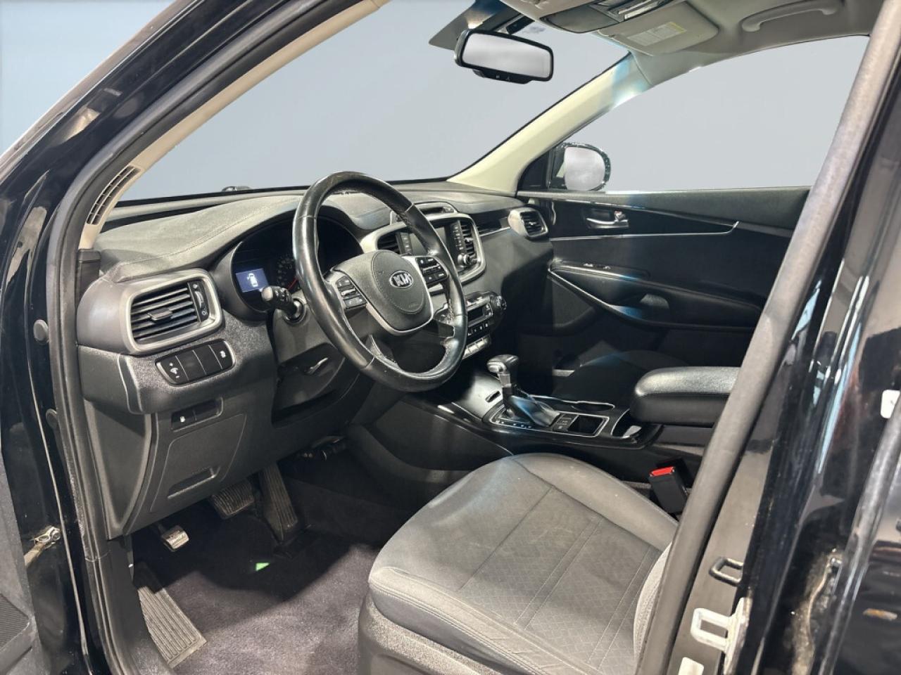 2019 Kia Sorento Superb All Season 7 seater AWD  V6   Heated Seats Photo