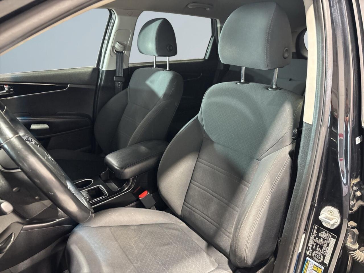 2019 Kia Sorento Superb All Season 7 seater AWD  V6   Heated Seats Photo