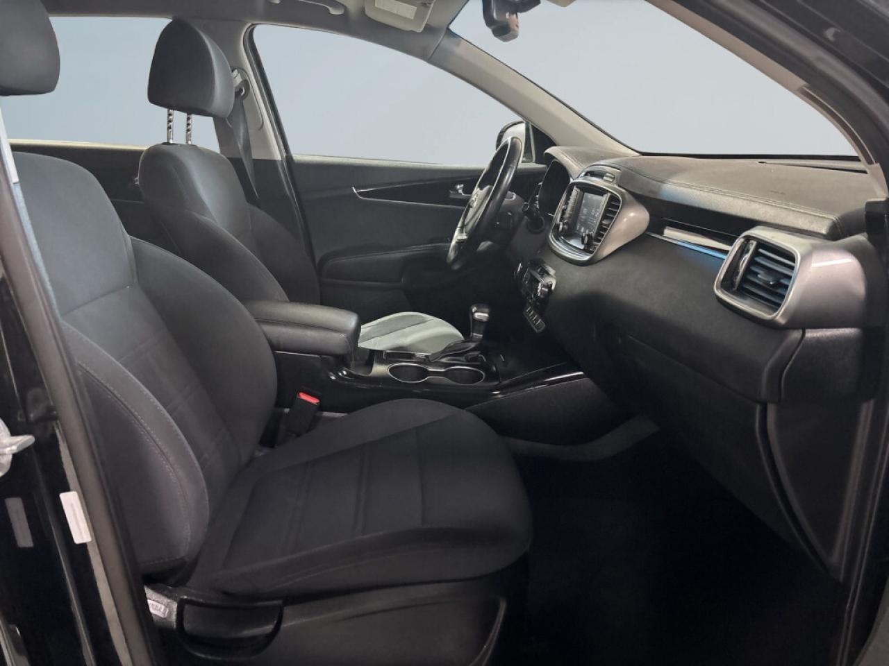 2019 Kia Sorento Superb All Season 7 seater AWD  V6   Heated Seats Photo