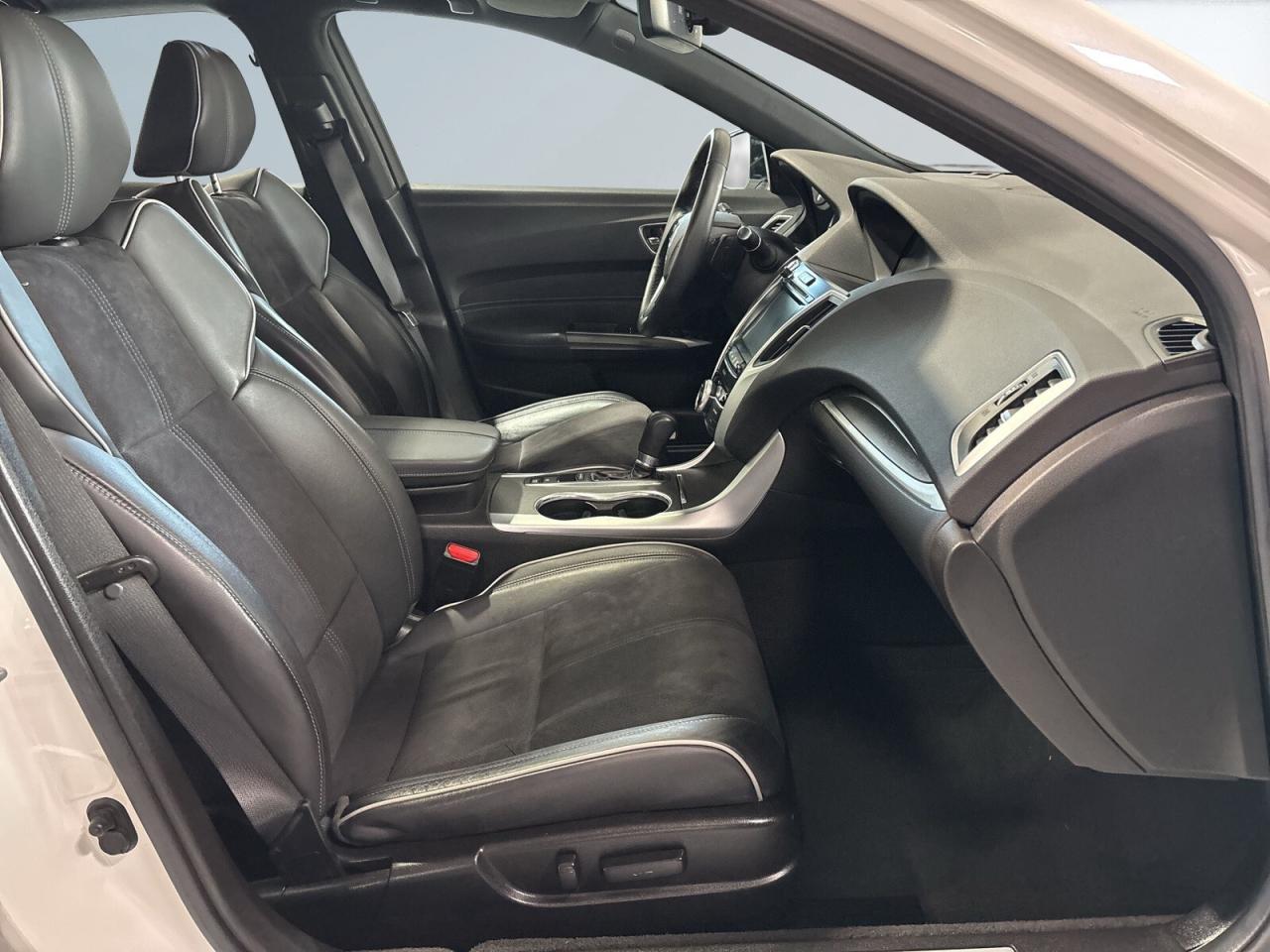 2019 Acura TLX Tech A-Spec Sedan / Leather / Sunroof / NAVI / Dri Photo