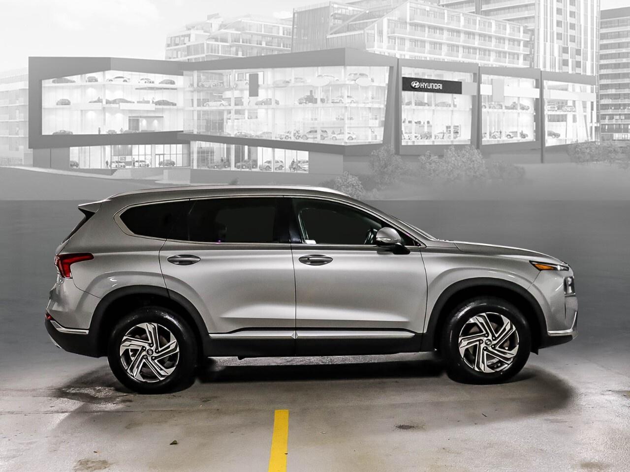 2022 Hyundai Santa Fe Preferred AWD Photo2