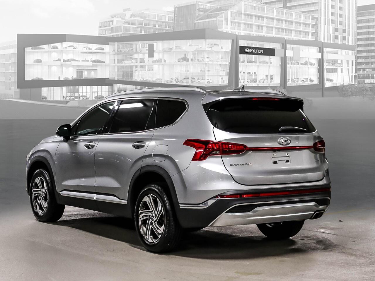 2022 Hyundai Santa Fe Preferred AWD Photo4
