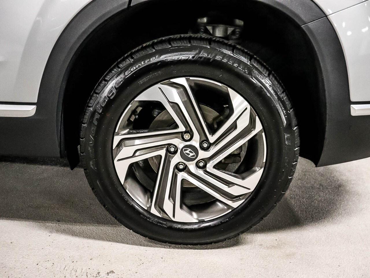 2022 Hyundai Santa Fe Preferred AWD Photo