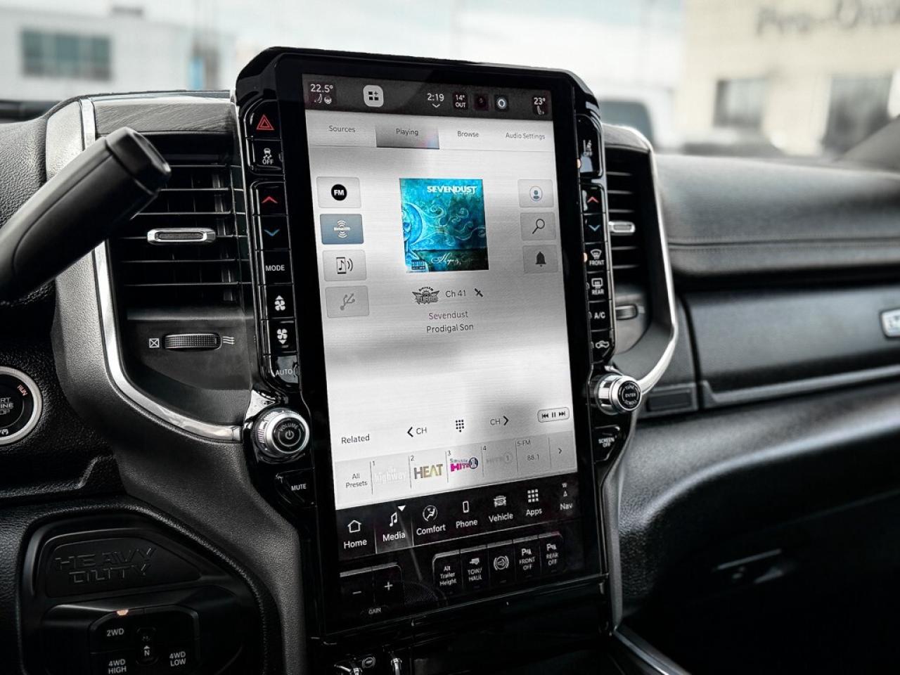 2025 RAM 2500 Laramie   CREW   NIGHT EDITION   5TH WHEEL PREP Photo