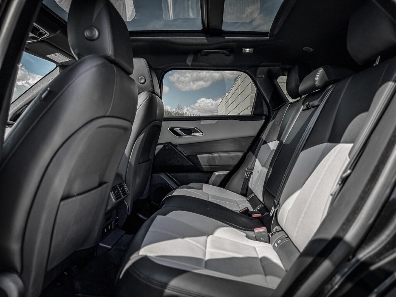 2024 Land Rover Range Rover Velar P250 Dynamic SE   PANO ROOF   HEATED/VENTED LEATHE Photo