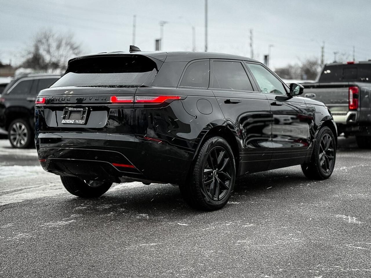 2024 Land Rover Range Rover Velar P250 Dynamic SE   PANO ROOF   HEATED/VENTED LEATHE Photo