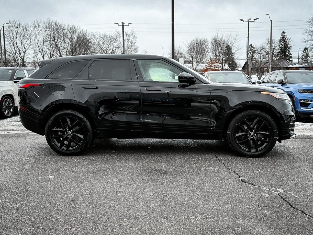 2024 Land Rover Range Rover Velar P250 Dynamic SE   PANO ROOF   HEATED/VENTED LEATHE Photo