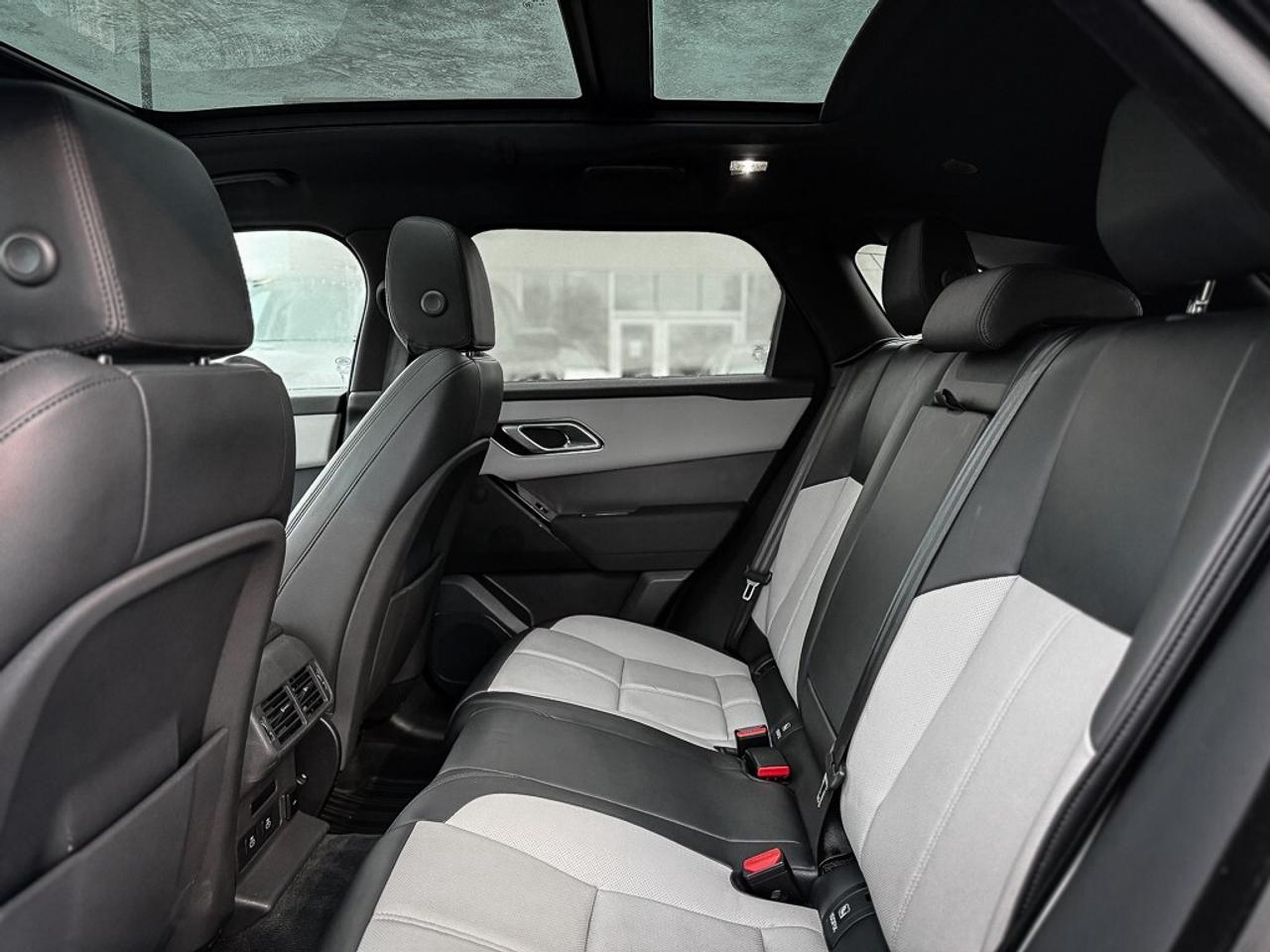 2024 Land Rover Range Rover Velar P250 Dynamic SE   PANO ROOF   HEATED/VENTED LEATHE Photo