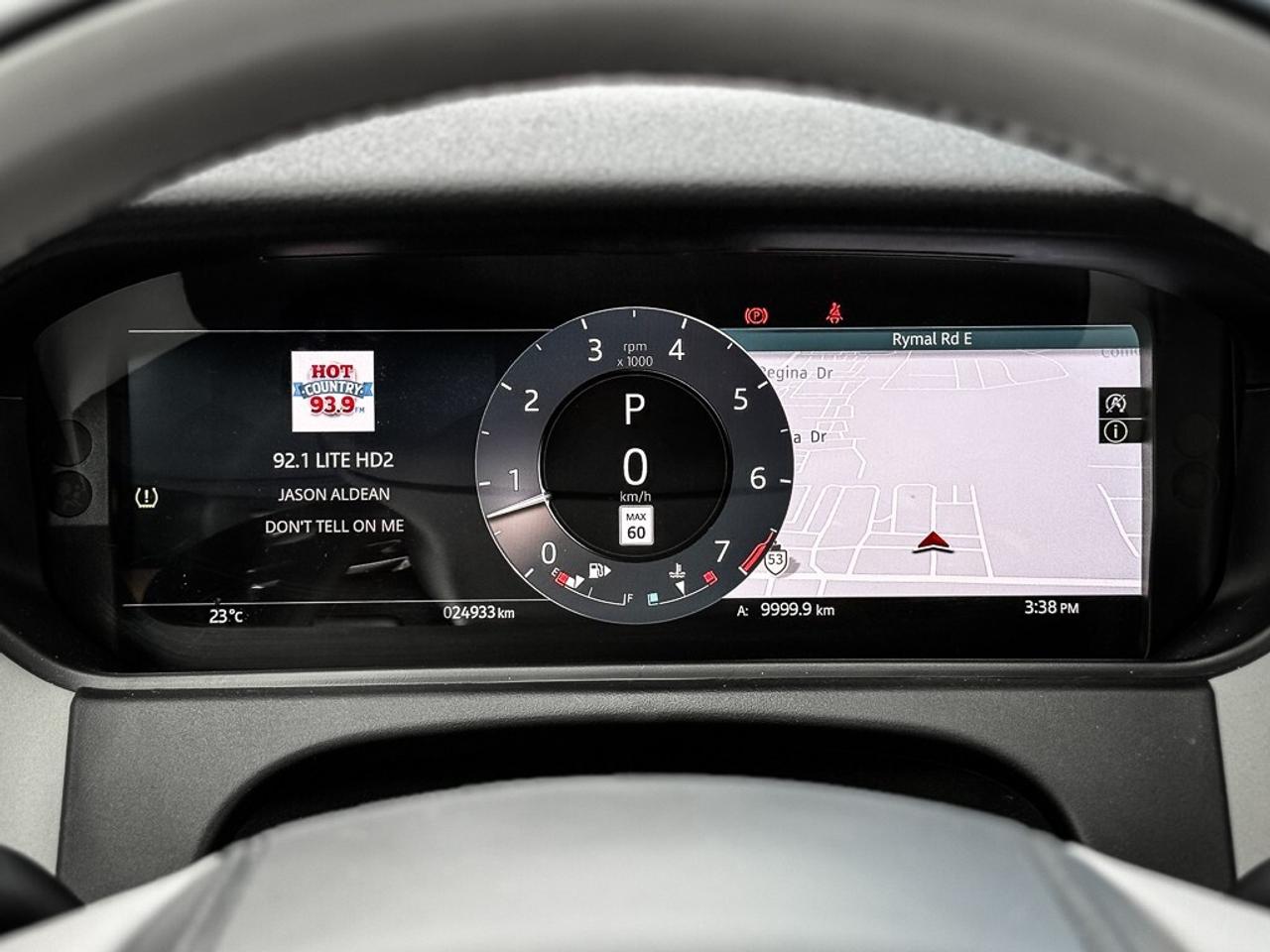 2024 Land Rover Range Rover Velar P250 Dynamic SE   PANO ROOF   HEATED/VENTED LEATHE Photo