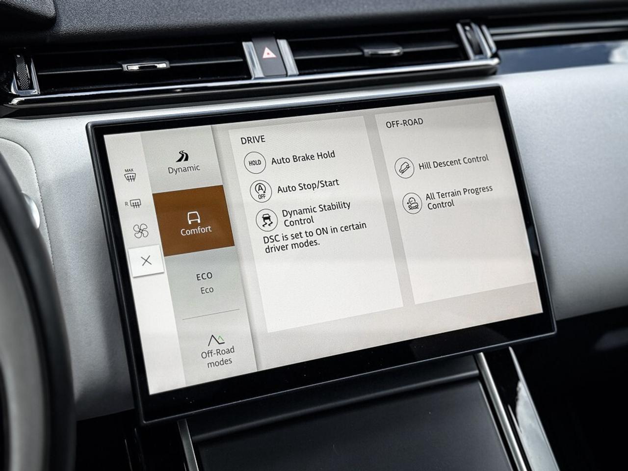 2024 Land Rover Range Rover Velar P250 Dynamic SE   PANO ROOF   HEATED/VENTED LEATHE Photo