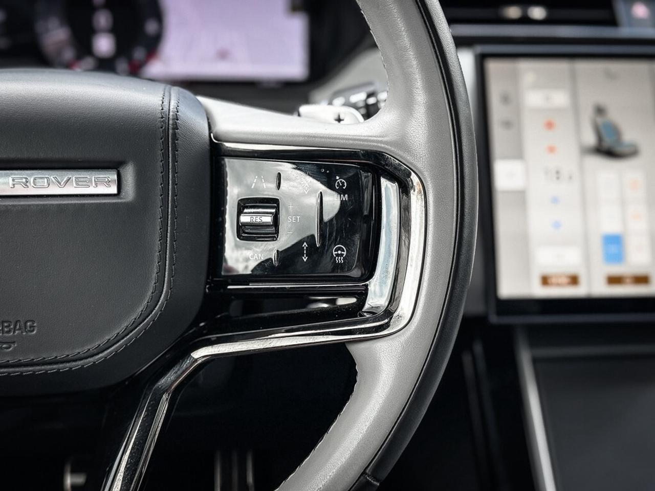 2024 Land Rover Range Rover Velar P250 Dynamic SE   PANO ROOF   HEATED/VENTED LEATHE Photo