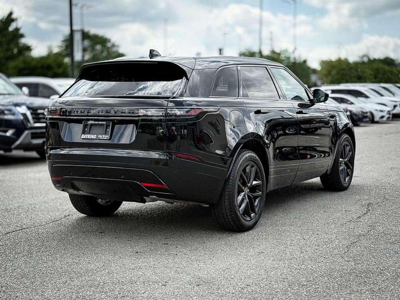 2024 Land Rover Range Rover Velar P250 Dynamic SE   PANO ROOF   HEATED/VENTED LEATHER   MERIDIAN AUDIO   CARPLAY   BLINDSPOT Photo