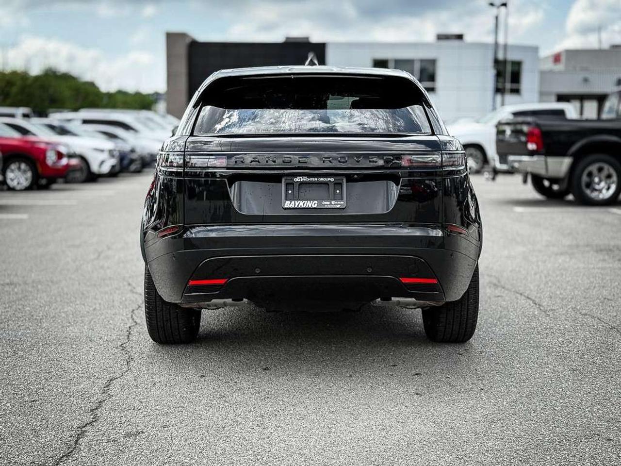 2024 Land Rover Range Rover Velar P250 Dynamic SE   PANO ROOF   HEATED/VENTED LEATHER   MERIDIAN AUDIO   CARPLAY   BLINDSPOT Photo