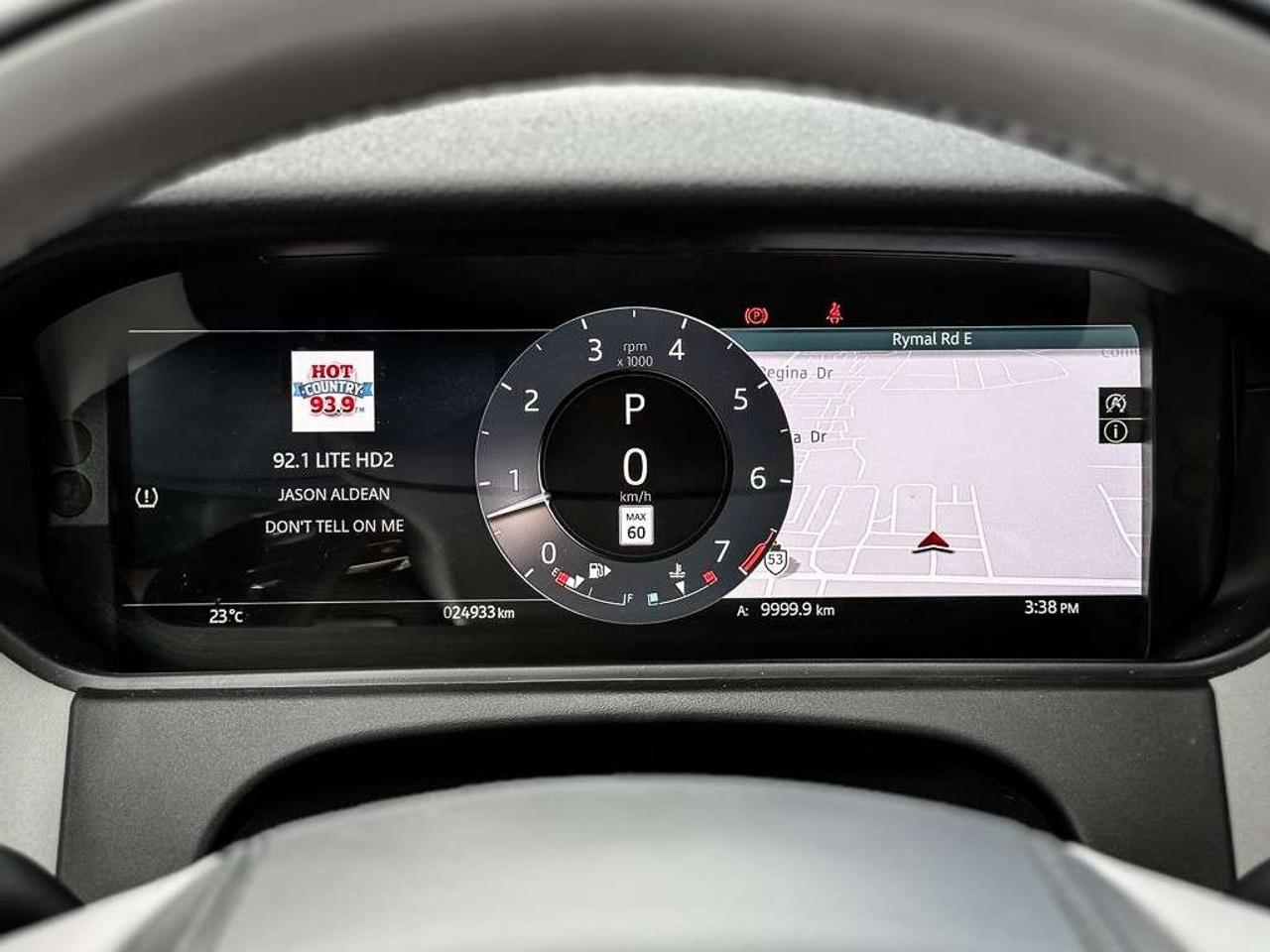 2024 Land Rover Range Rover Velar P250 Dynamic SE   PANO ROOF   HEATED/VENTED LEATHER   MERIDIAN AUDIO   CARPLAY   BLINDSPOT Photo
