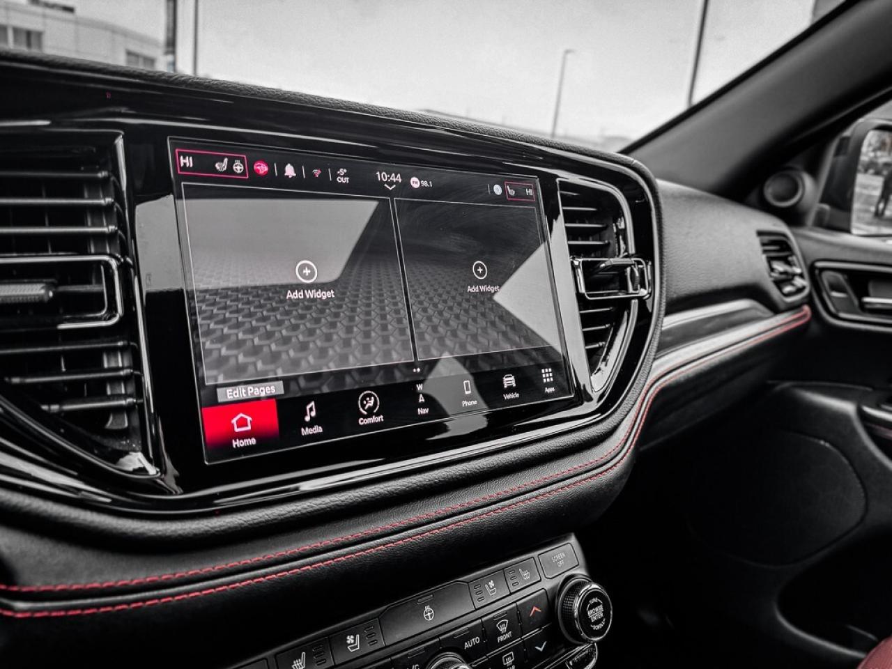 2024 Dodge Durango R/T   TOW N GO   HEATED/VENTED LEATHER   SUNROOF Photo