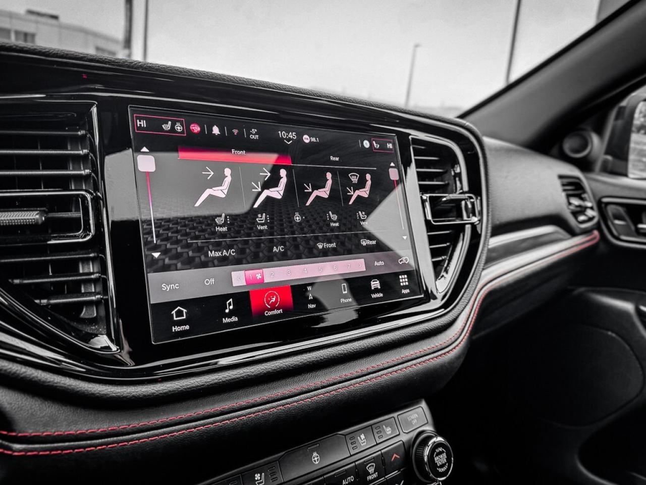 2024 Dodge Durango R/T   TOW N GO   HEATED/VENTED LEATHER   SUNROOF Photo