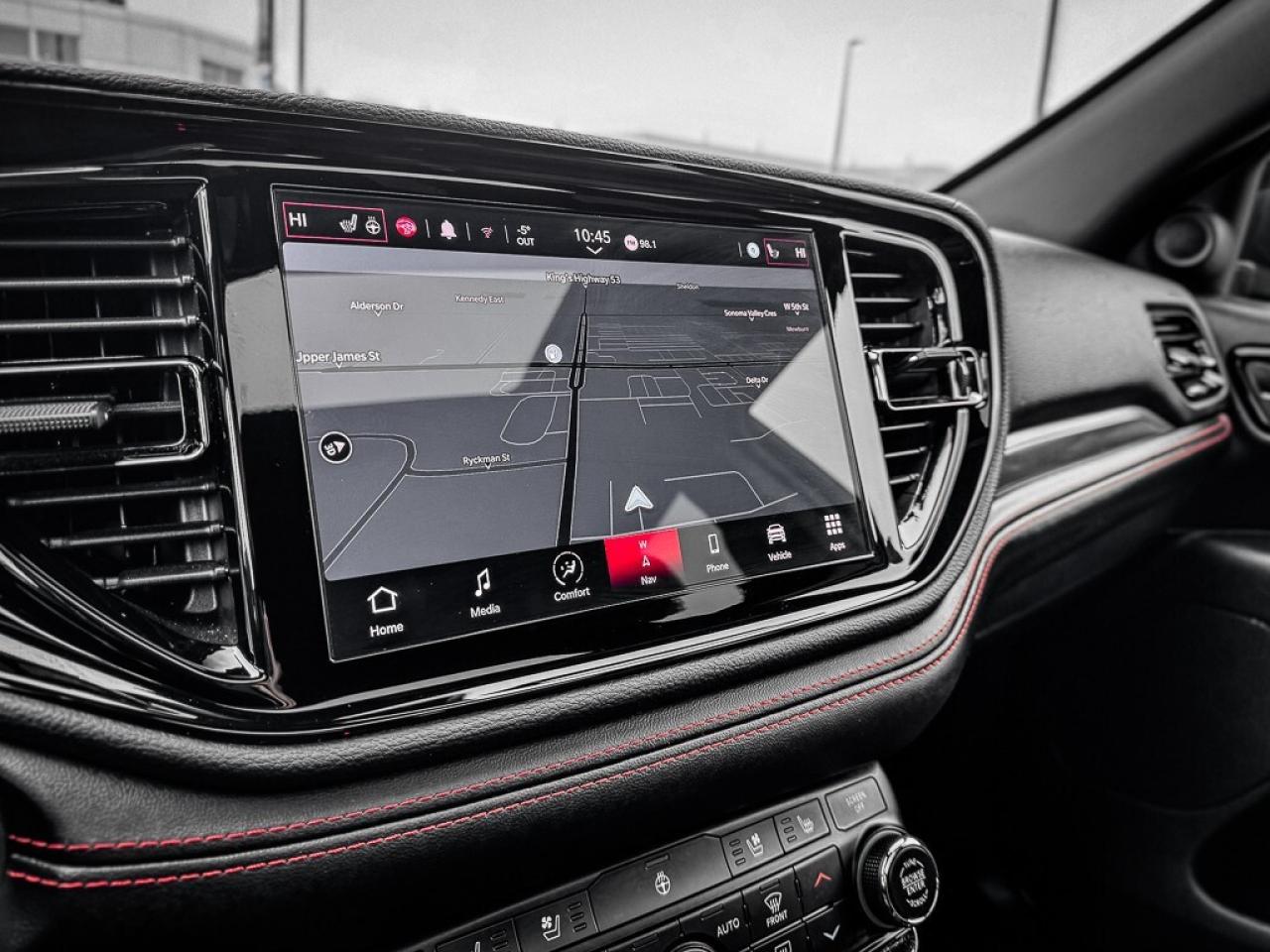 2024 Dodge Durango R/T   TOW N GO   HEATED/VENTED LEATHER   SUNROOF Photo