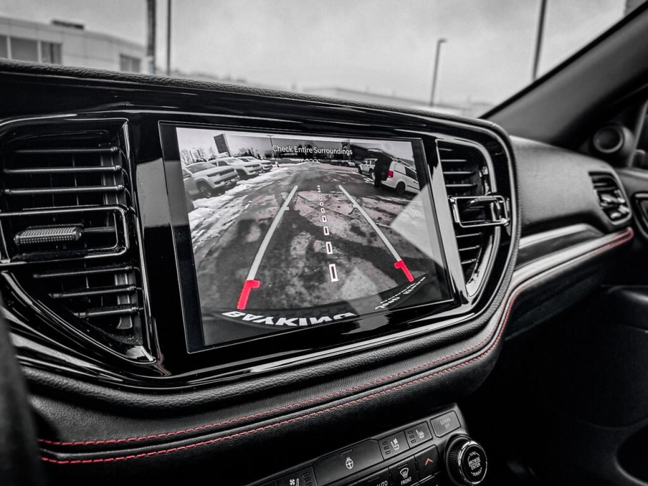 2024 Dodge Durango R/T   TOW N GO   HEATED/VENTED LEATHER   SUNROOF Photo