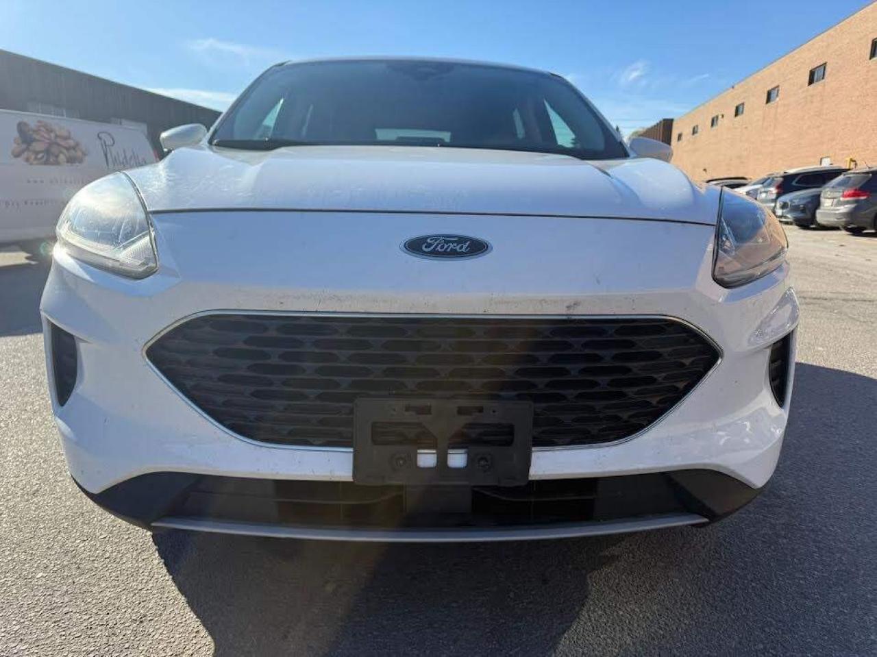 2020 Ford Escape SE / Heated Seats / Back Up cam / Bluetooth / Clea Photo3
