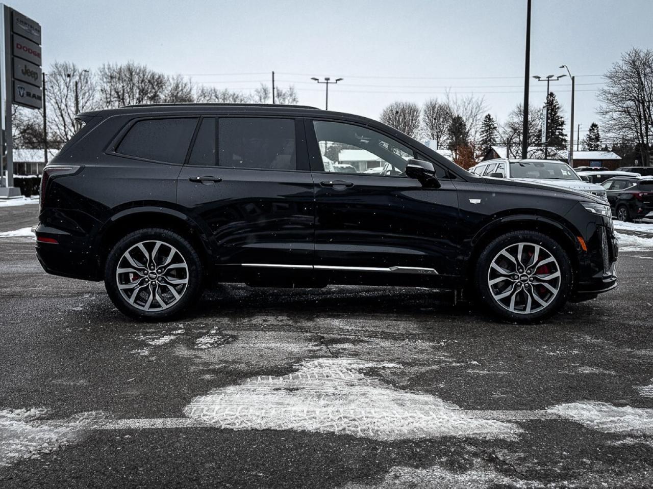 2024 Cadillac XT6 Sport   AWD   BOSE AUDIO   PANO ROOF   HUD   360 C Photo3