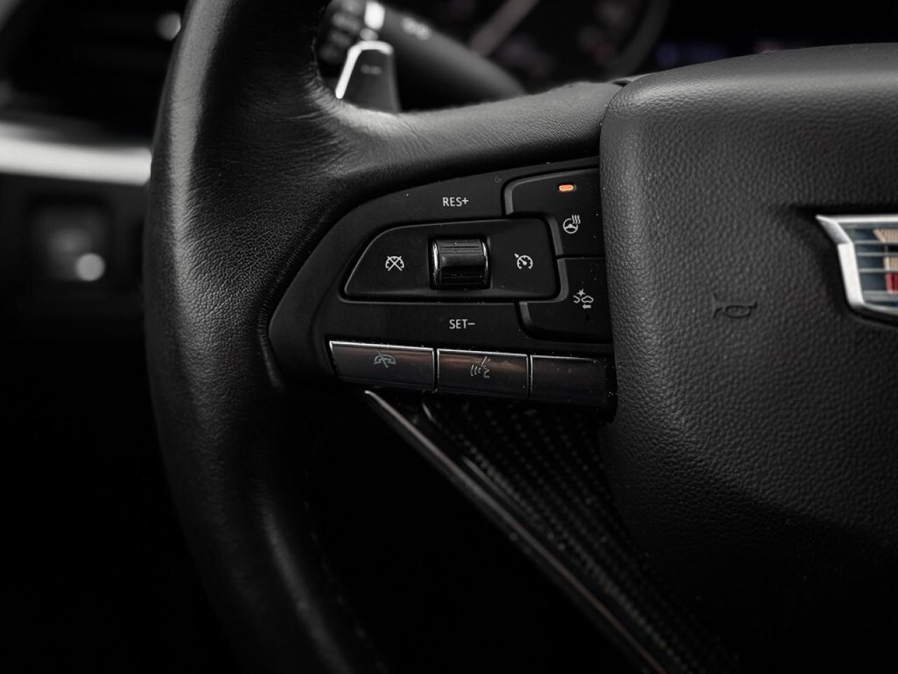 2024 Cadillac XT6 Sport   AWD   BOSE AUDIO   PANO ROOF   HUD   360 C Photo