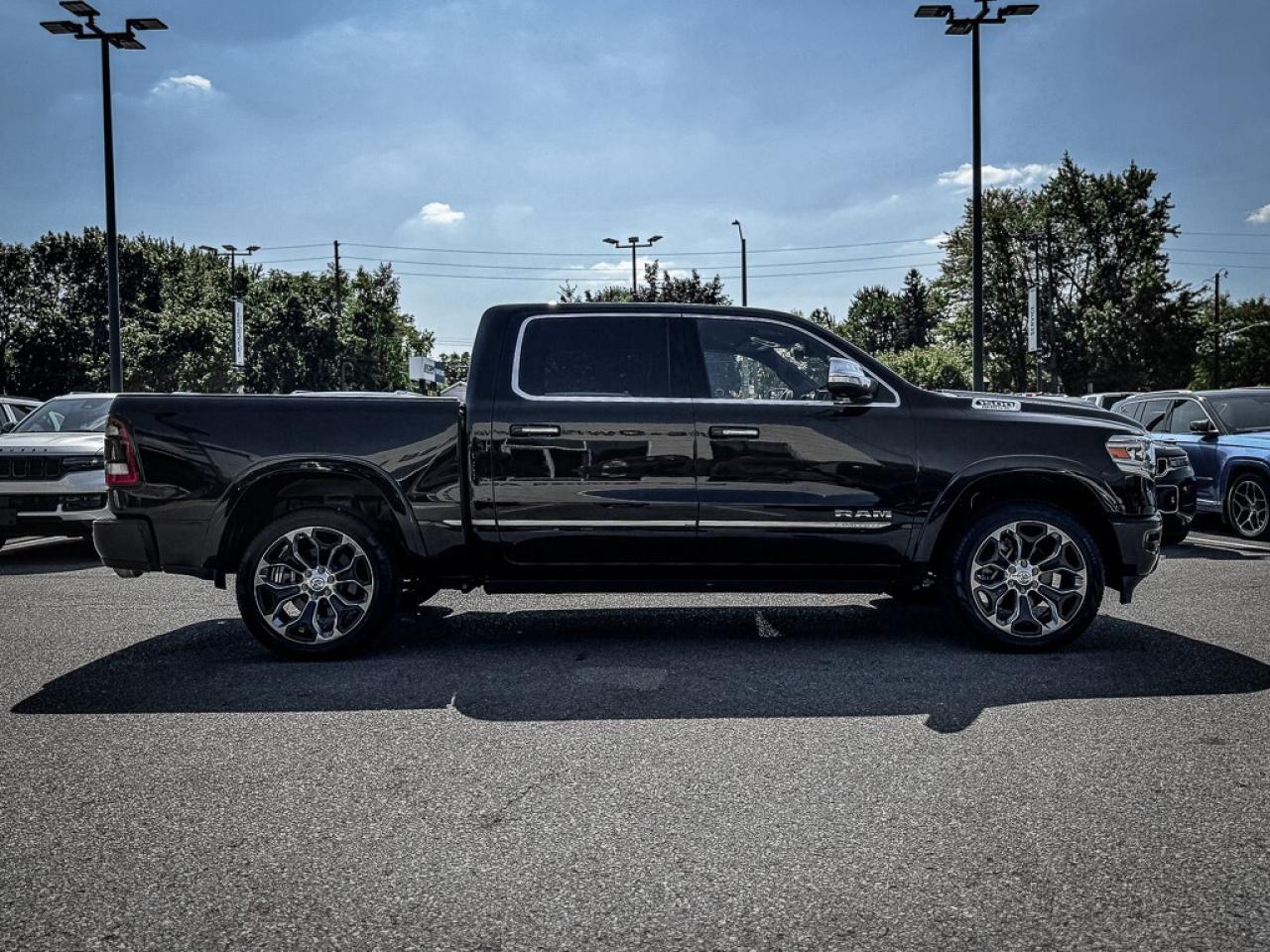 2022 RAM 1500 Limited   CREW   PWR BOARDS   12 DISPLAY   TRAILER Photo3