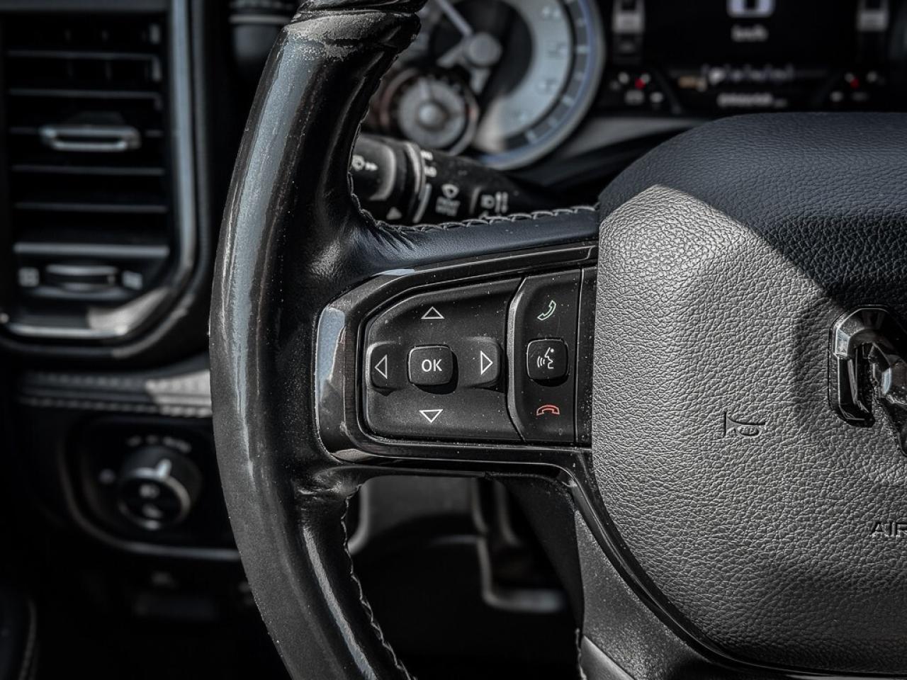 2022 RAM 1500 Limited   CREW   PWR BOARDS   12 DISPLAY   TRAILER Photo