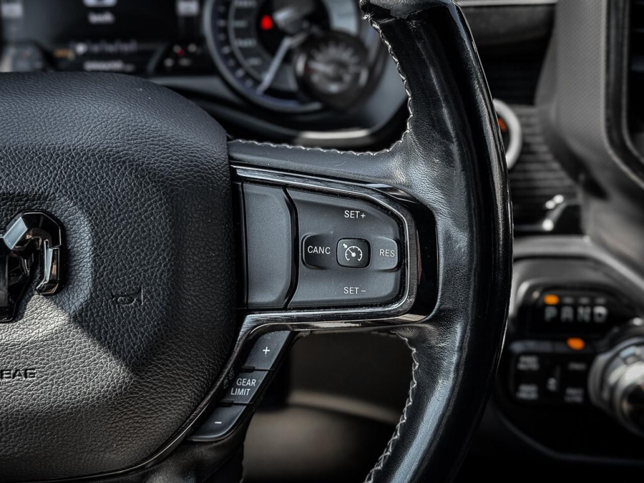 2022 RAM 1500 Limited   CREW   PWR BOARDS   12 DISPLAY   TRAILER Photo