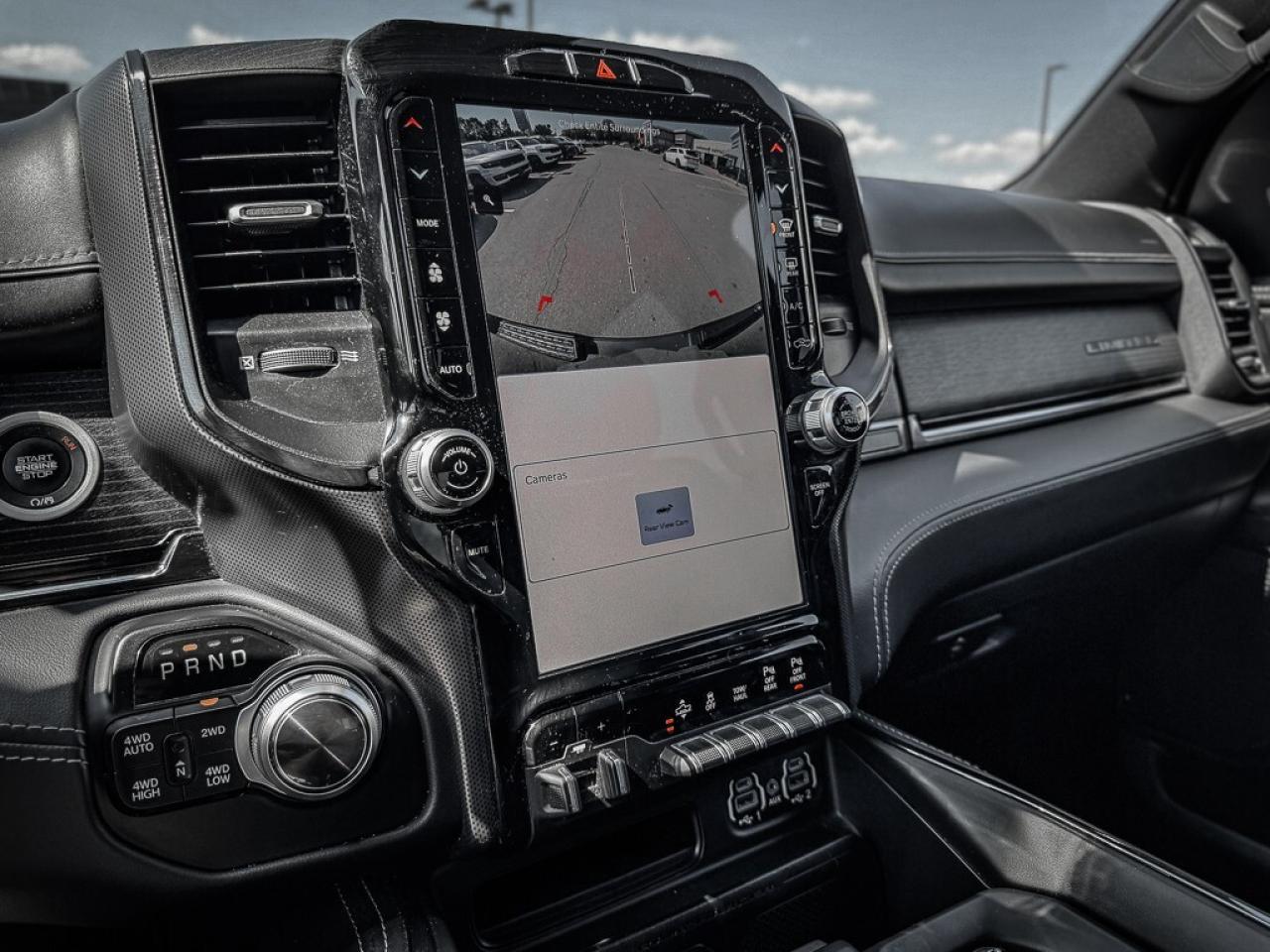 2022 RAM 1500 Limited   CREW   PWR BOARDS   12 DISPLAY   TRAILER Photo