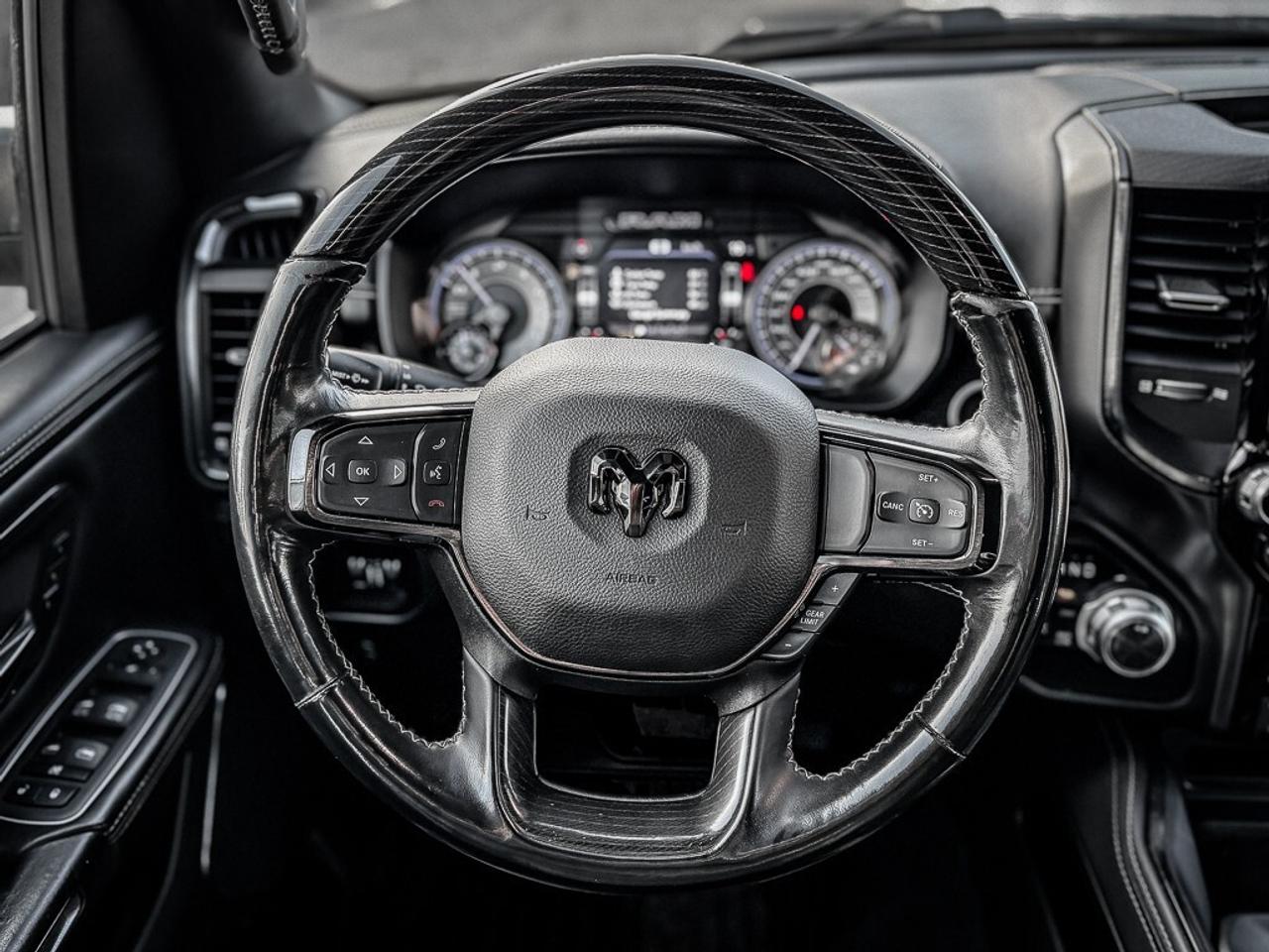 2022 RAM 1500 Limited   CREW   PWR BOARDS   12 DISPLAY   TRAILER Photo