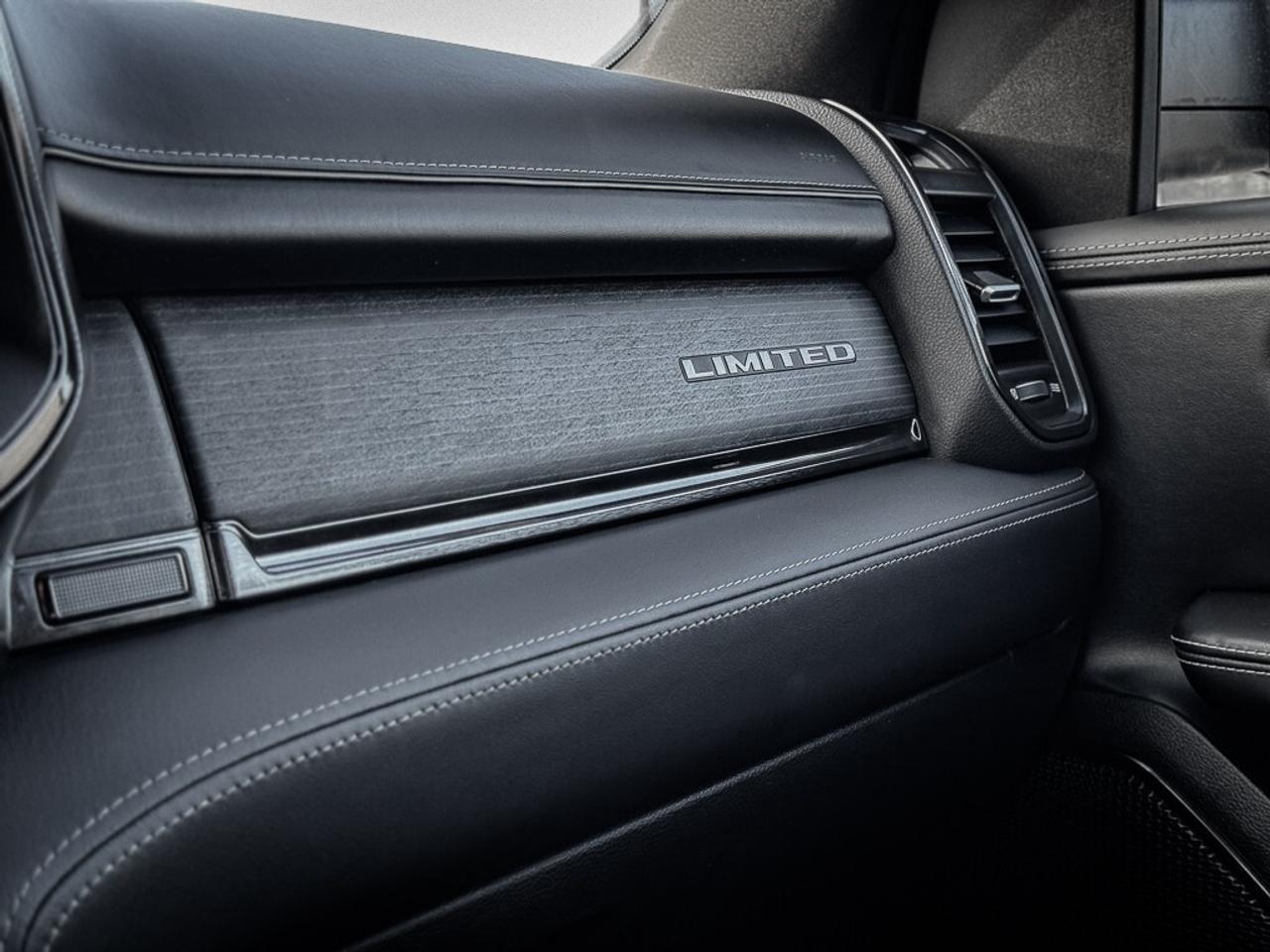 2022 RAM 1500 Limited   CREW   PWR BOARDS   12 DISPLAY   TRAILER Photo