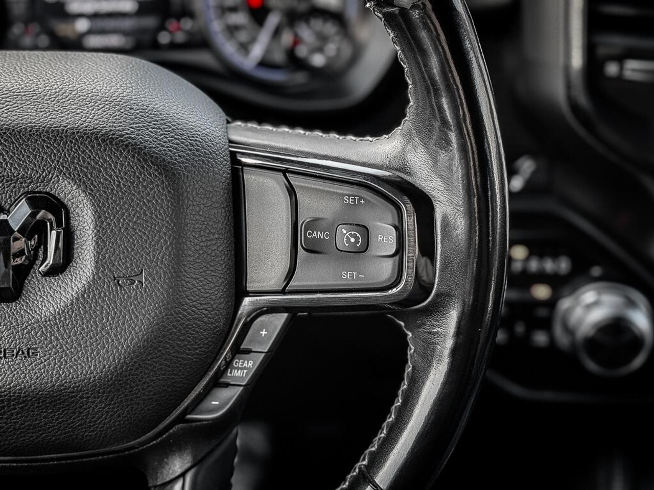 2022 RAM 1500 Limited   CREW   PWR BOARDS   12 DISPLAY   TRAILER Photo