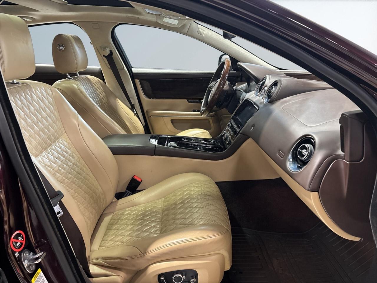 2019 Jaguar XJ XJ R-Sport AWD / Rossello Red Metallic / Tan Leath Photo