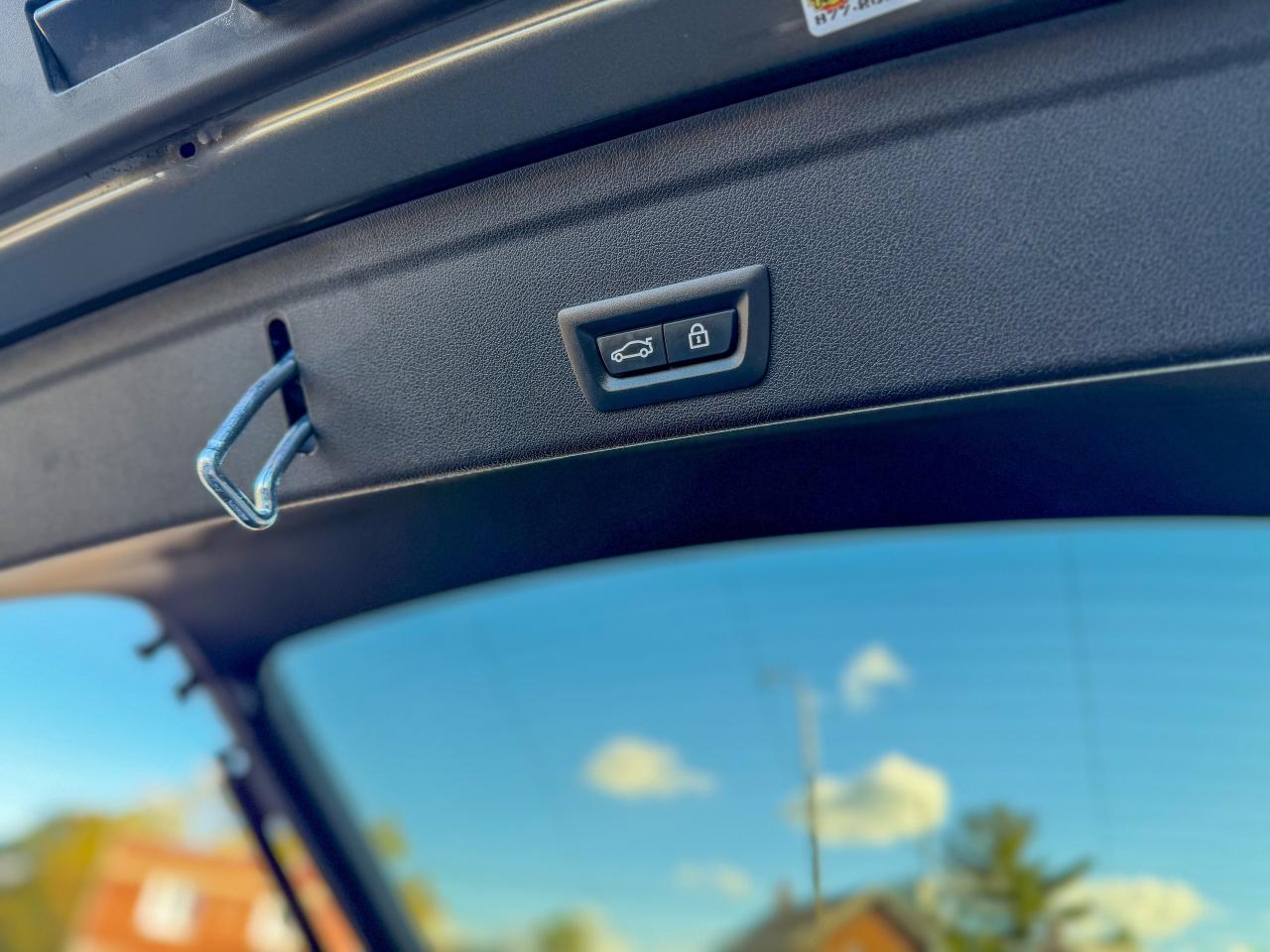 2022 BMW X6 xDrive40i Coupe/NAVI/PANO/BSM/HUD/ACC/360 CAMERA Photo