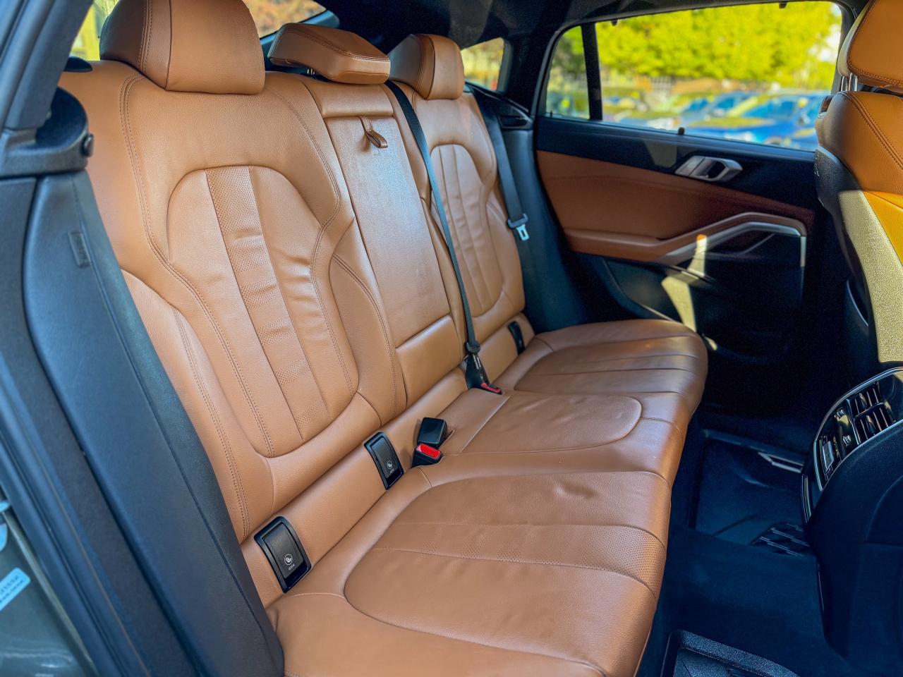 2022 BMW X6 xDrive40i Coupe/NAVI/PANO/BSM/HUD/ACC/360 CAMERA Photo