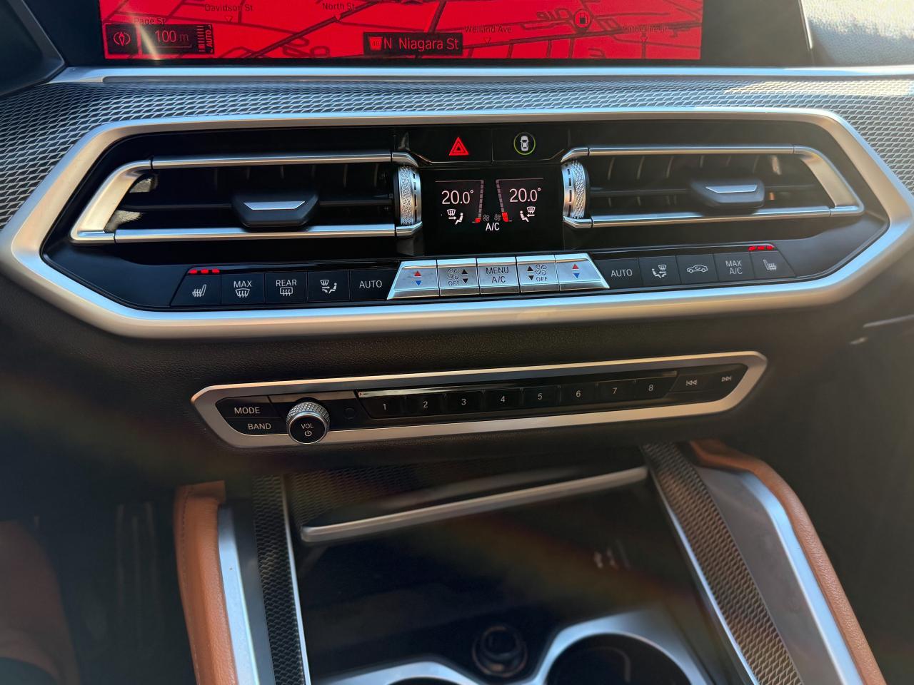 2022 BMW X6 xDrive40i Coupe/NAVI/PANO/BSM/HUD/ACC/360 CAMERA Photo