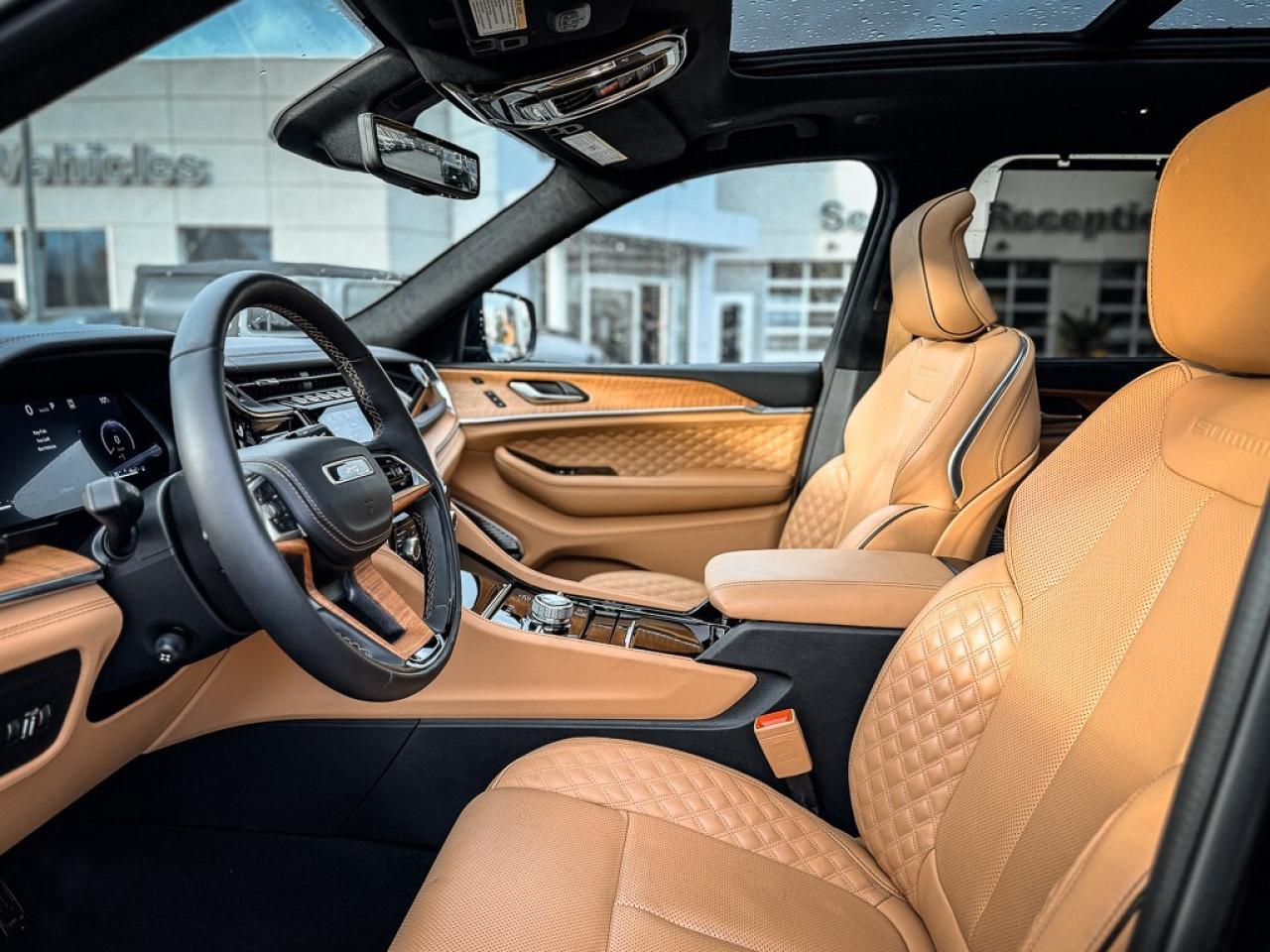 2024 Jeep Grand Cherokee Summit   RESERVE   MCINTOSH AUDIO   PASS DISPLAY Photo