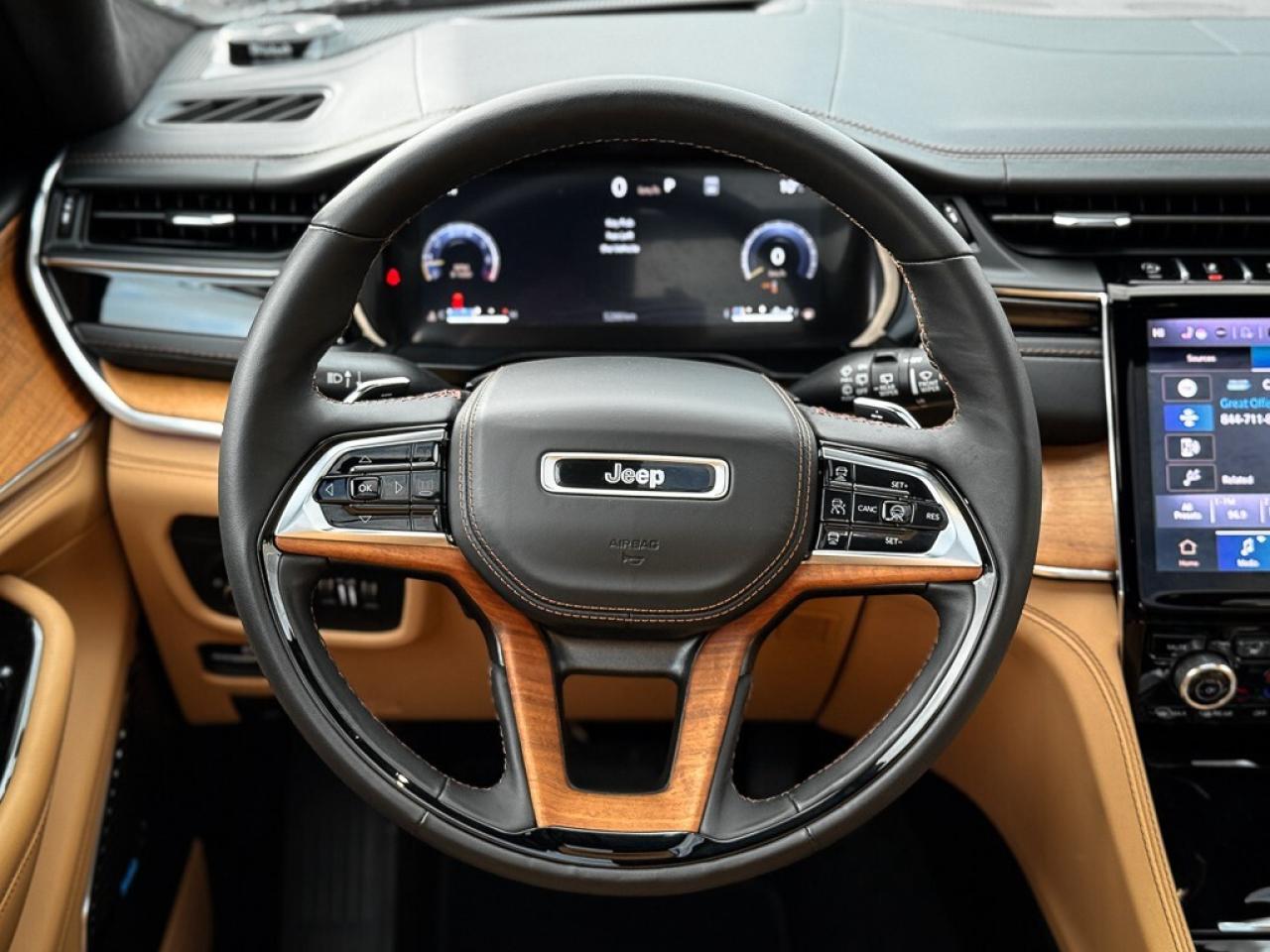 2024 Jeep Grand Cherokee Summit   RESERVE   MCINTOSH AUDIO   PASS DISPLAY Photo