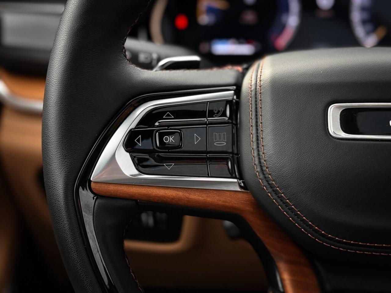 2024 Jeep Grand Cherokee Summit   RESERVE   MCINTOSH AUDIO   PASS DISPLAY Photo