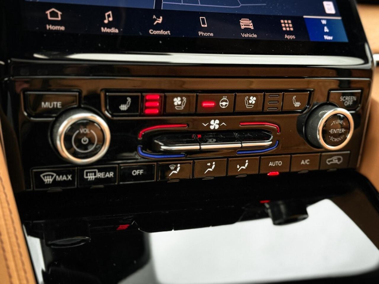 2024 Jeep Grand Cherokee Summit   RESERVE   MCINTOSH AUDIO   PASS DISPLAY Photo