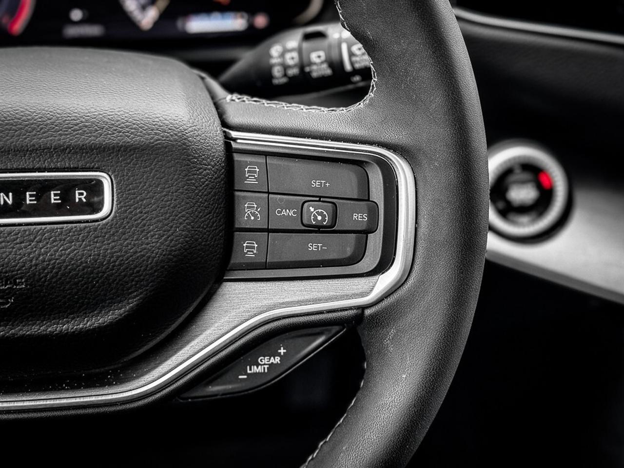 2024 Jeep Wagoneer Series II Carbide   SERIES 2   CARBIDE   HEAVY DUT Photo