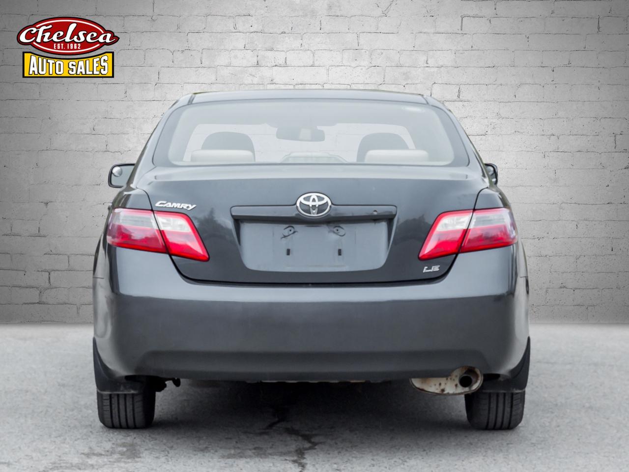 2009 Toyota Camry CE 5-Spd AT Photo